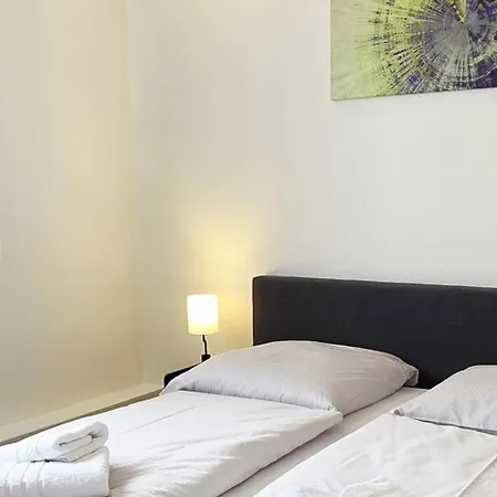La Casa 3*